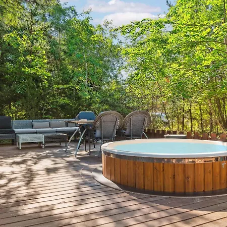 Lovely In Hurup Thy *